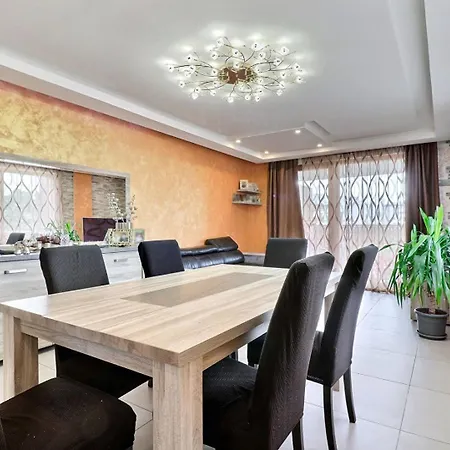 3br Meinau Area - What'app - 0034-656-619-782 - For Reservations! *