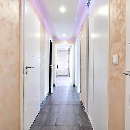 3br Meinau Area - What'app - 0034-656-619-782 - For Reservations! Appartement