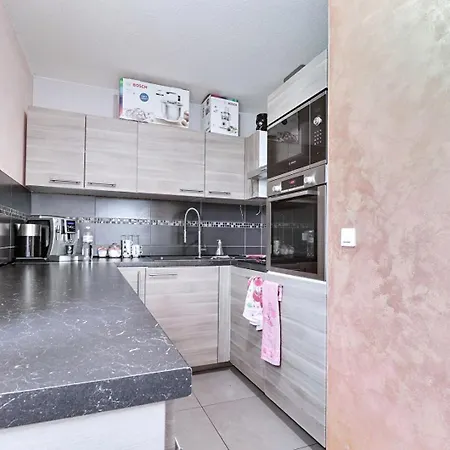 Appartement 3br Meinau Area - What'app - 0034-656-619-782 - For Reservations!